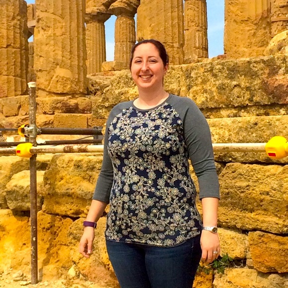 Meet your Posher, Liesl - Picture 1 of 1